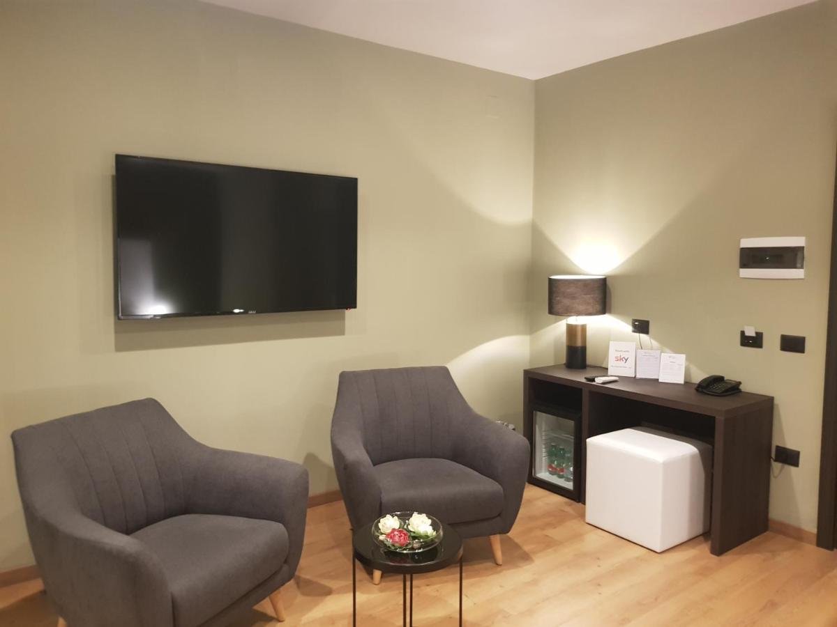 Hotel Europa Art Caserta Luaran gambar