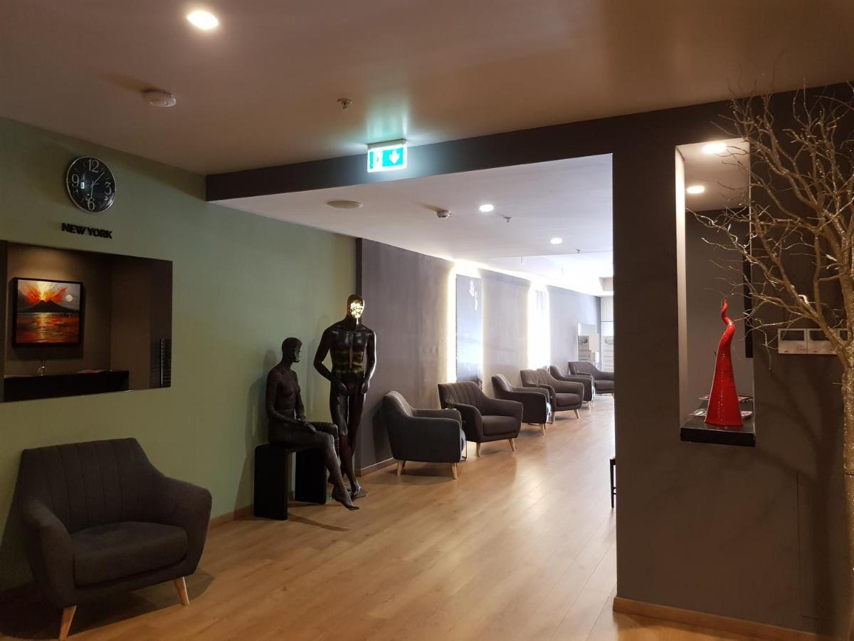 Hotel Europa Art Caserta Luaran gambar