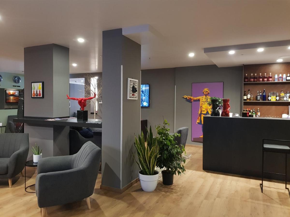 Hotel Europa Art Caserta Luaran gambar