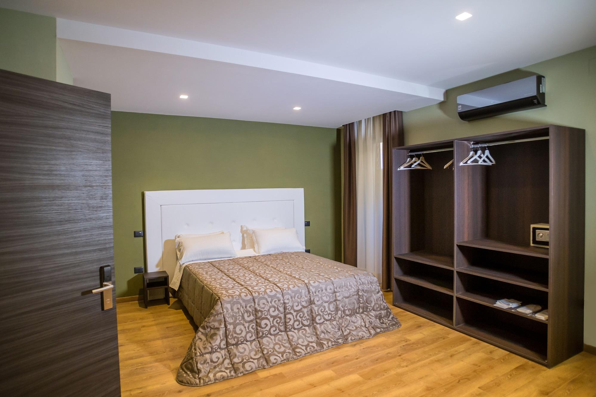 Hotel Europa Art Caserta Luaran gambar