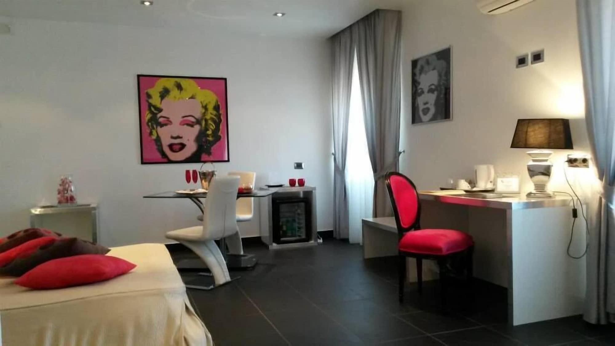 Hotel Europa Art Caserta Luaran gambar
