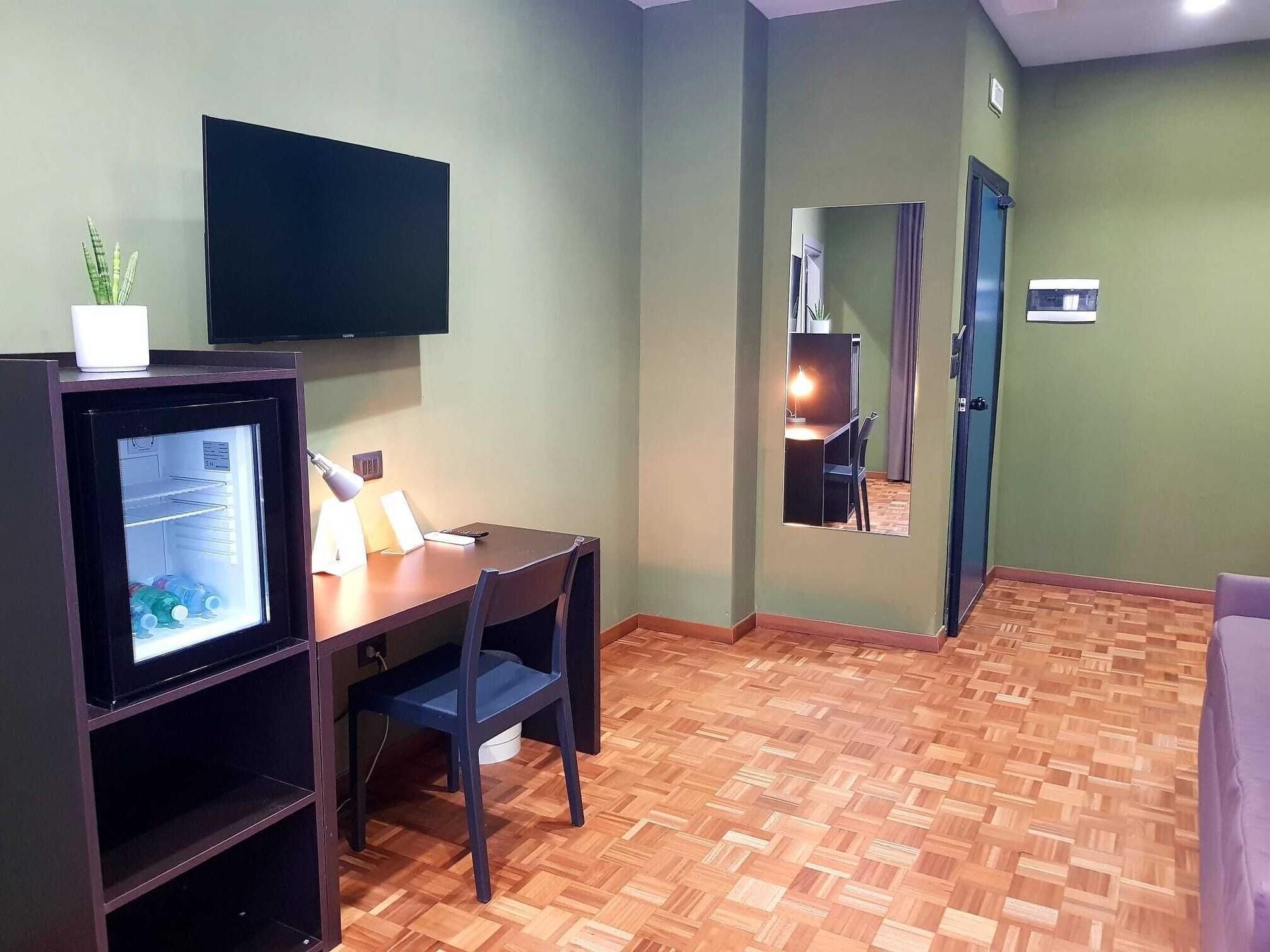 Hotel Europa Art Caserta Luaran gambar