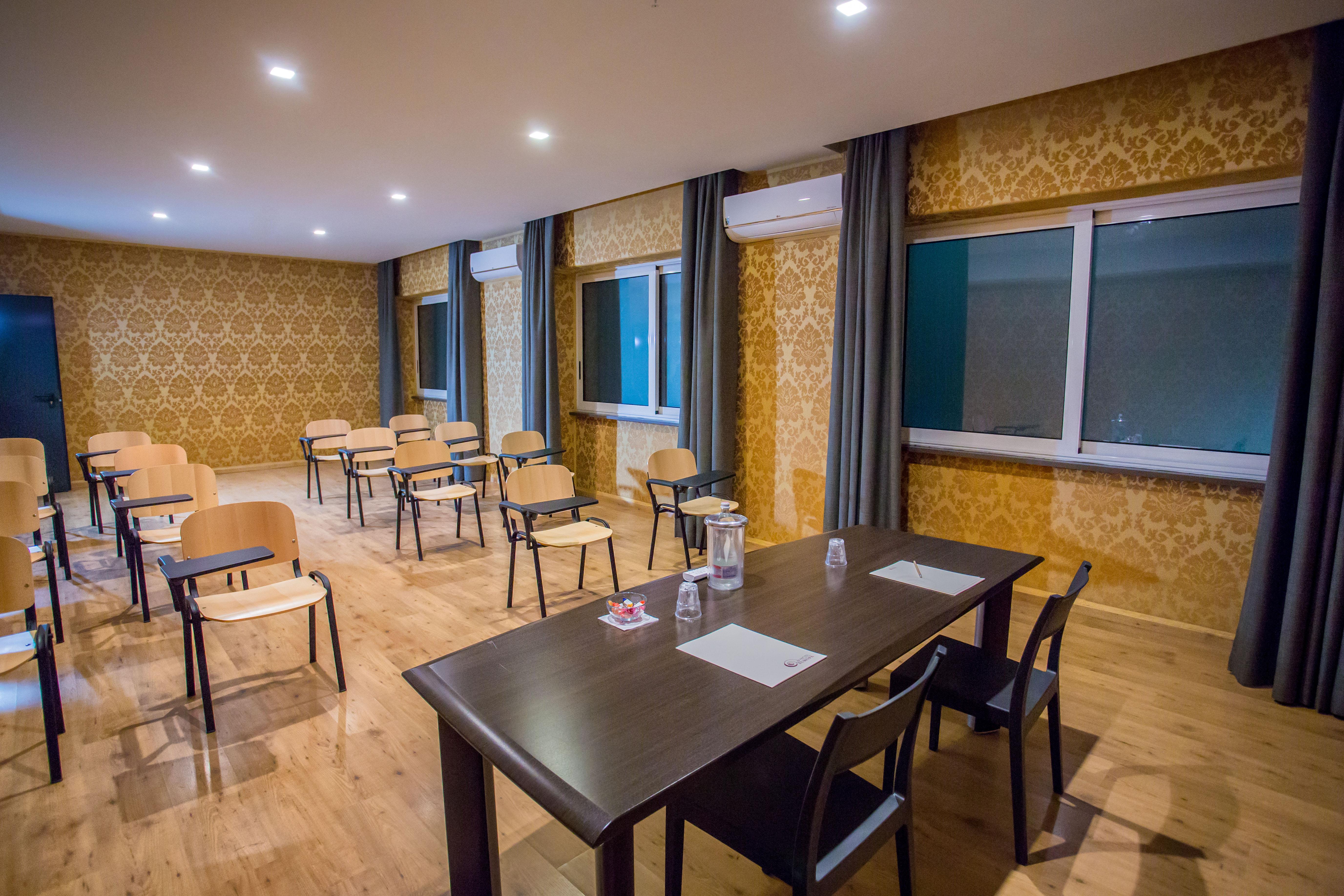 Hotel Europa Art Caserta Luaran gambar