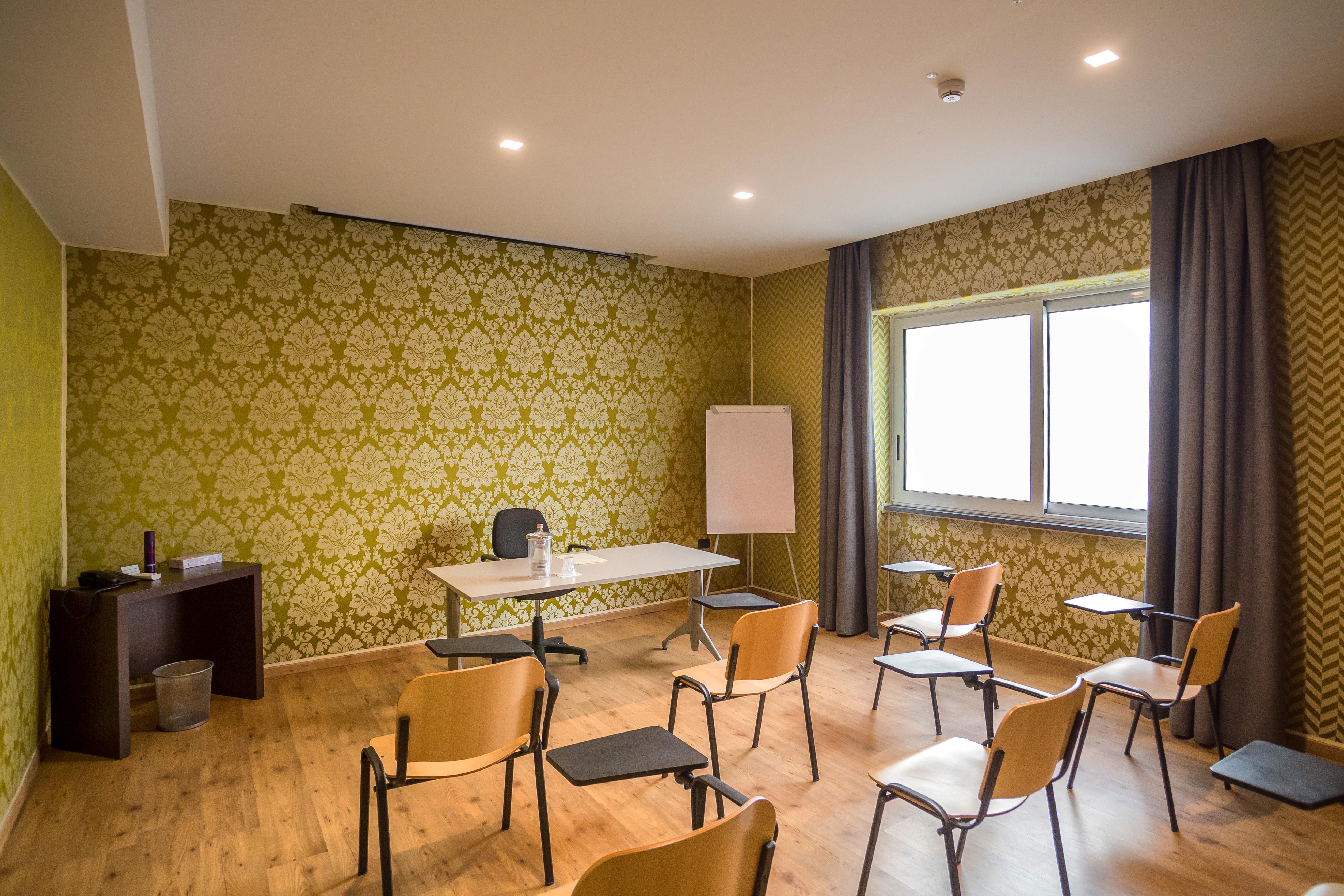 Hotel Europa Art Caserta Luaran gambar